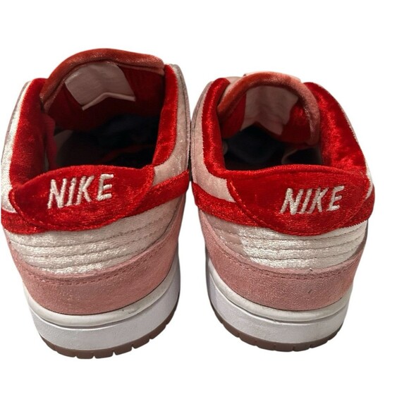 Nike Dunk Low SB x Strange Love Valentines Day Pink Red CT2552-800 Sz 8 - Picture 10 of 12